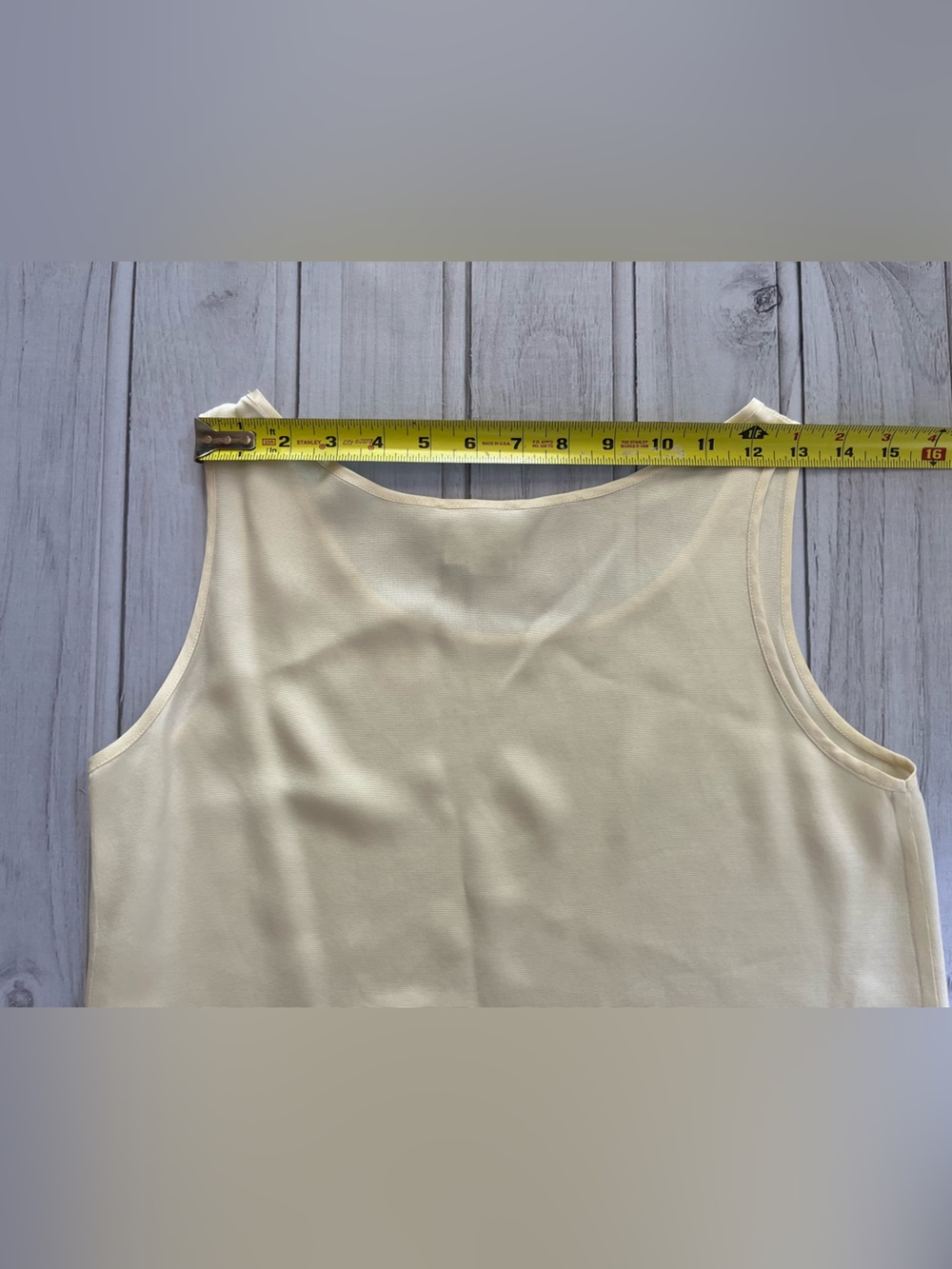 Neiman Marcus 100% silk ivory/ cream color pullover sleeveless tank top. Medium - Picture 9 of 11